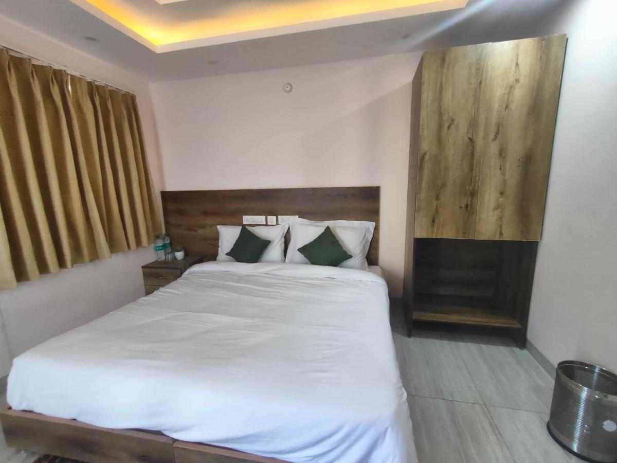 Backpacker Duniya Hostel Rishikesh Exterior photo
