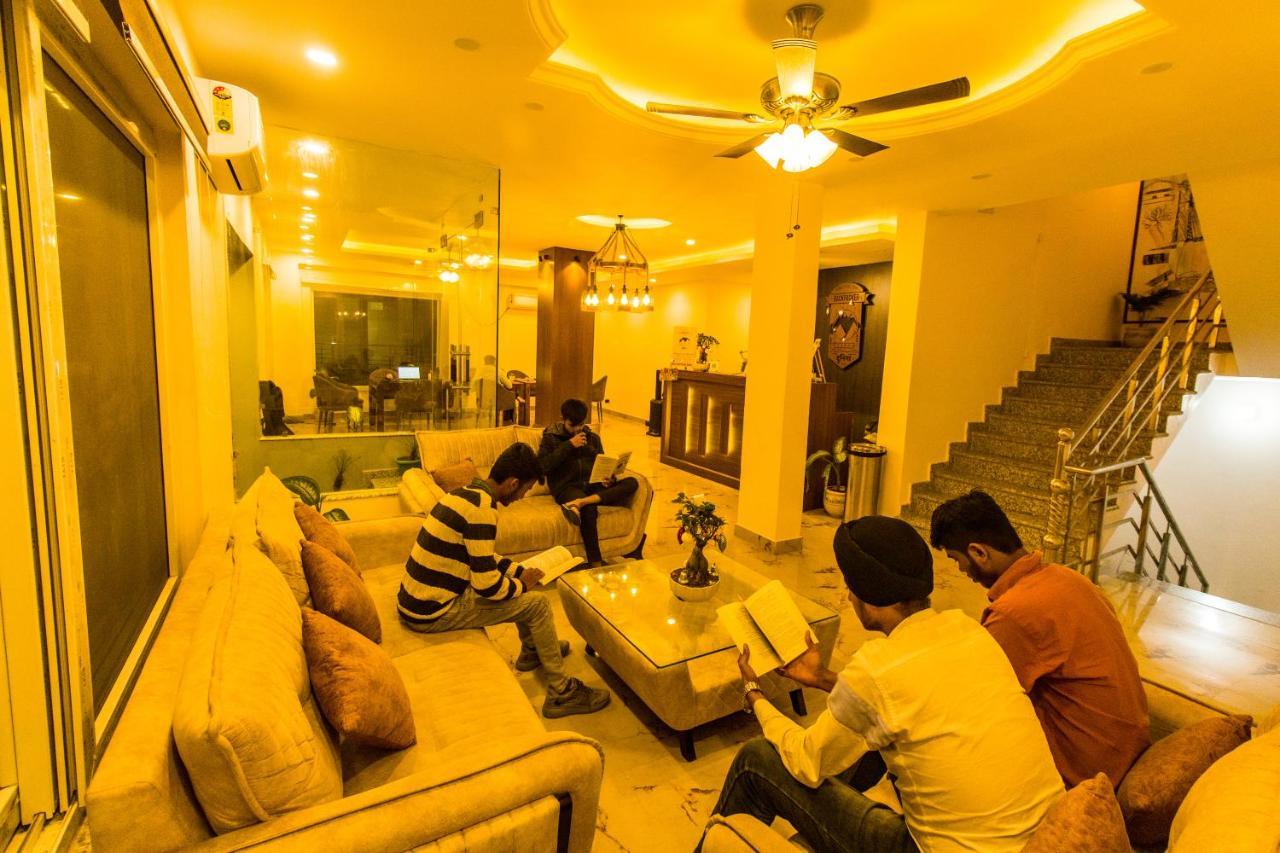 Backpacker Duniya Hostel Rishikesh Exterior photo