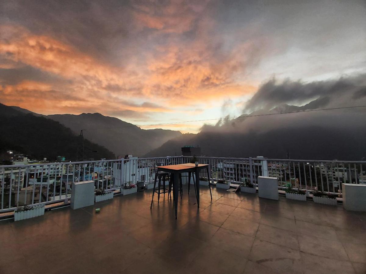 Backpacker Duniya Hostel Rishikesh Exterior photo