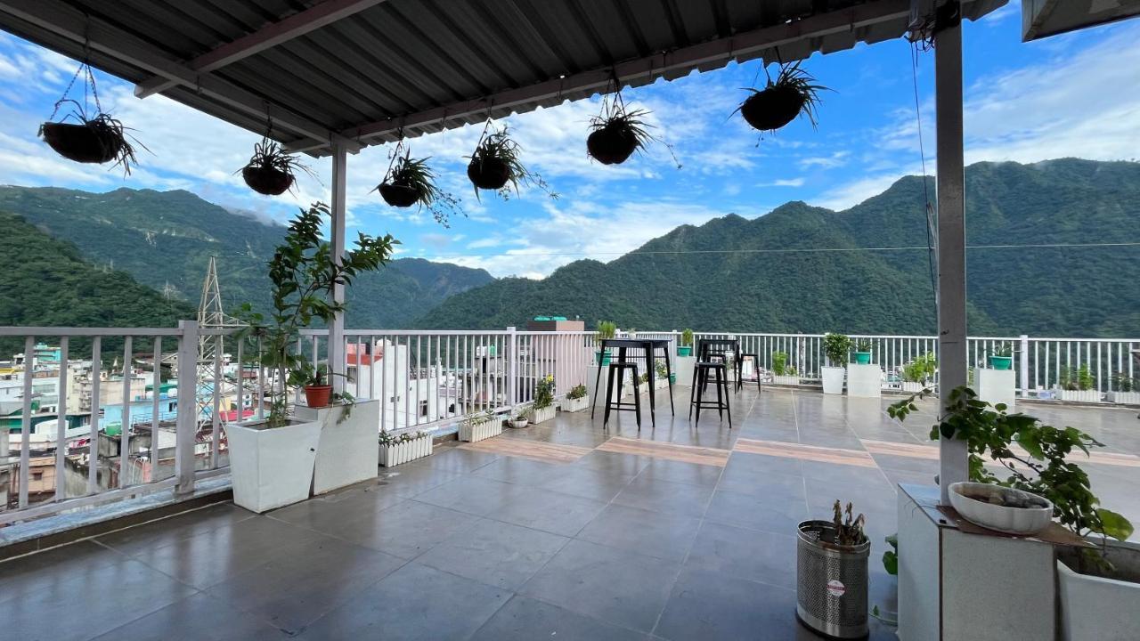 Backpacker Duniya Hostel Rishikesh Exterior photo
